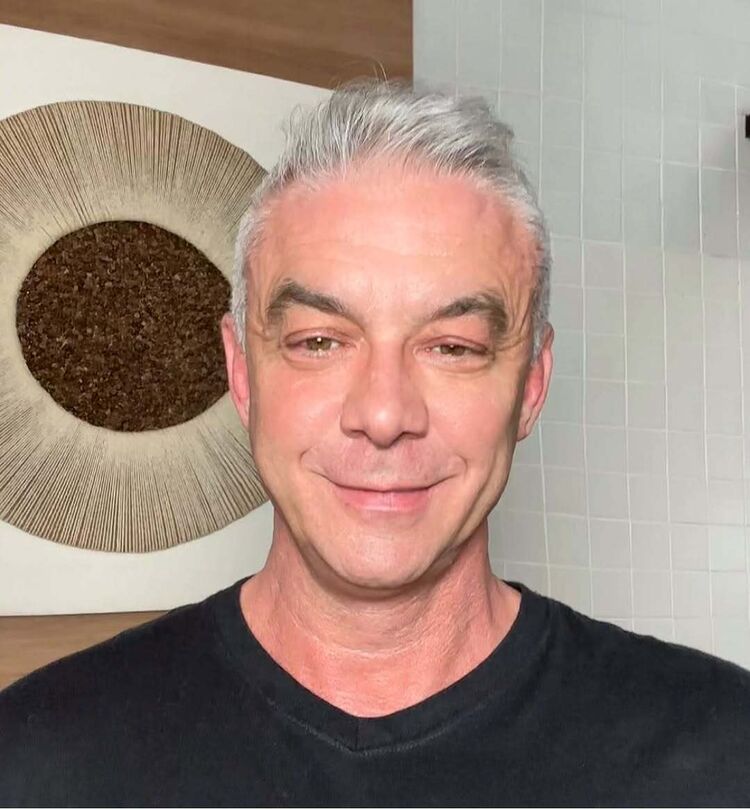  54018823  Raphael, 59 ,    