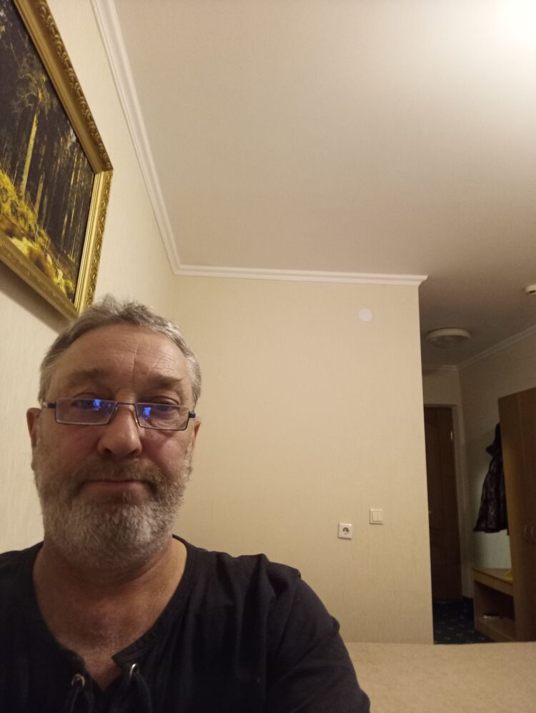  48818153  , 52 ,    