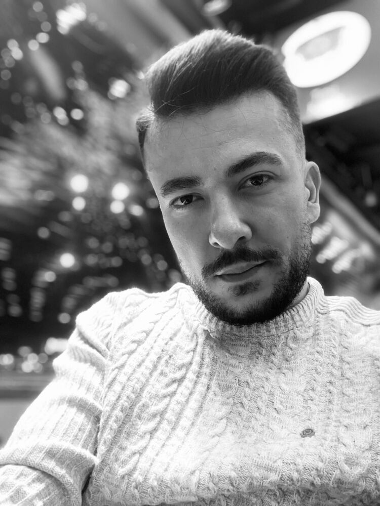  45034183  Ahmet, 33 ,    
