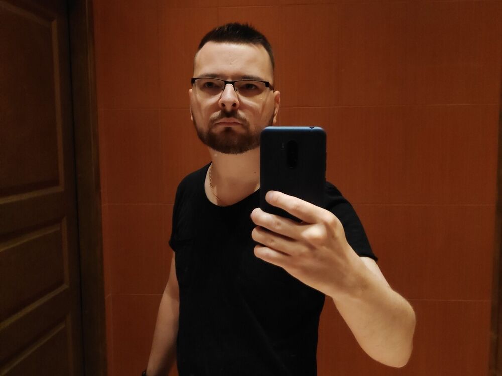  20984493  Dmitrij, 34 ,    
