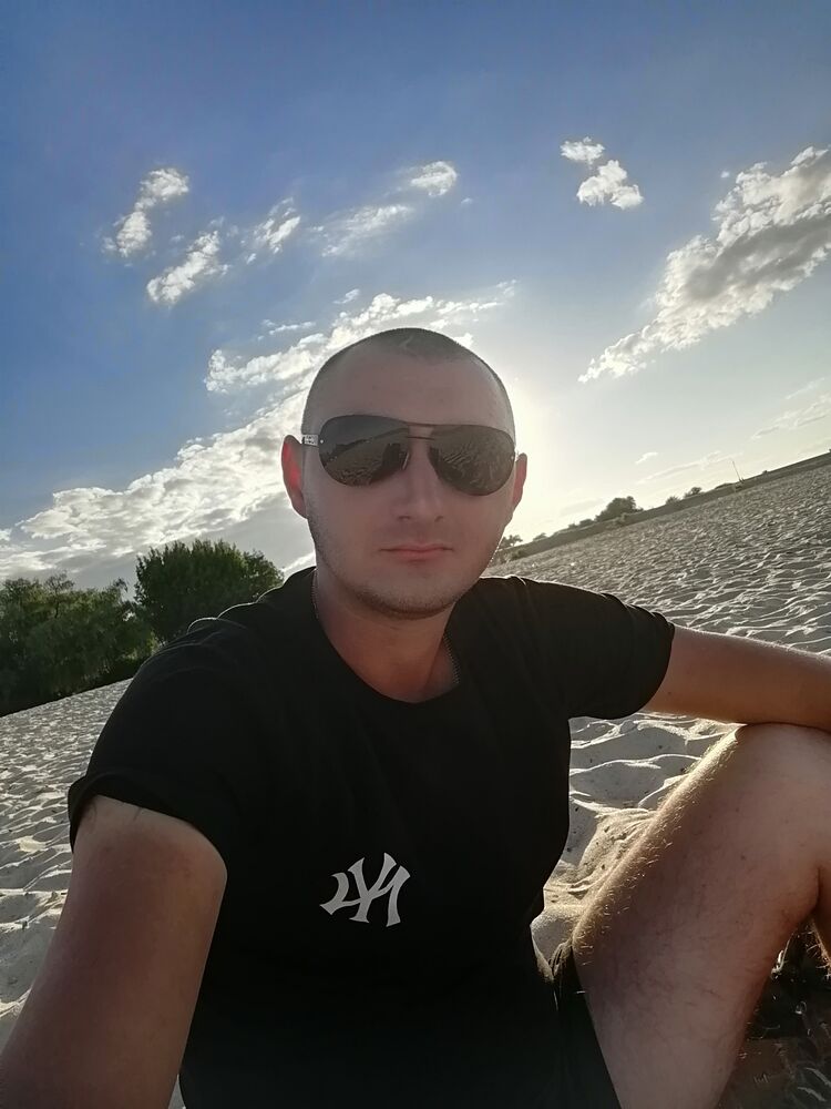  31863103  Sergey, 36 ,    
