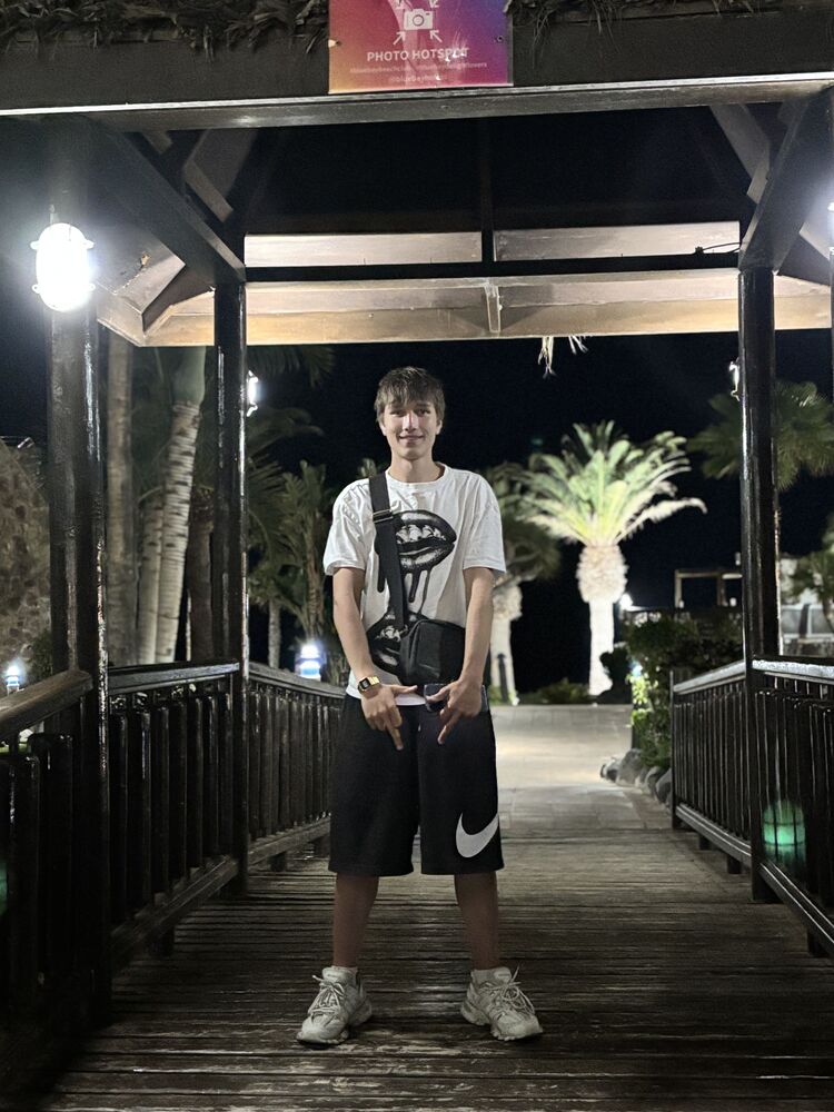  Feijenoord,   , 25 ,   ,   