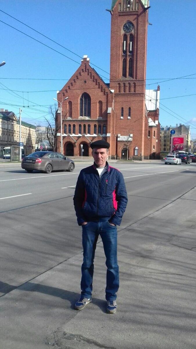  19383553  Ivan, 57 ,    