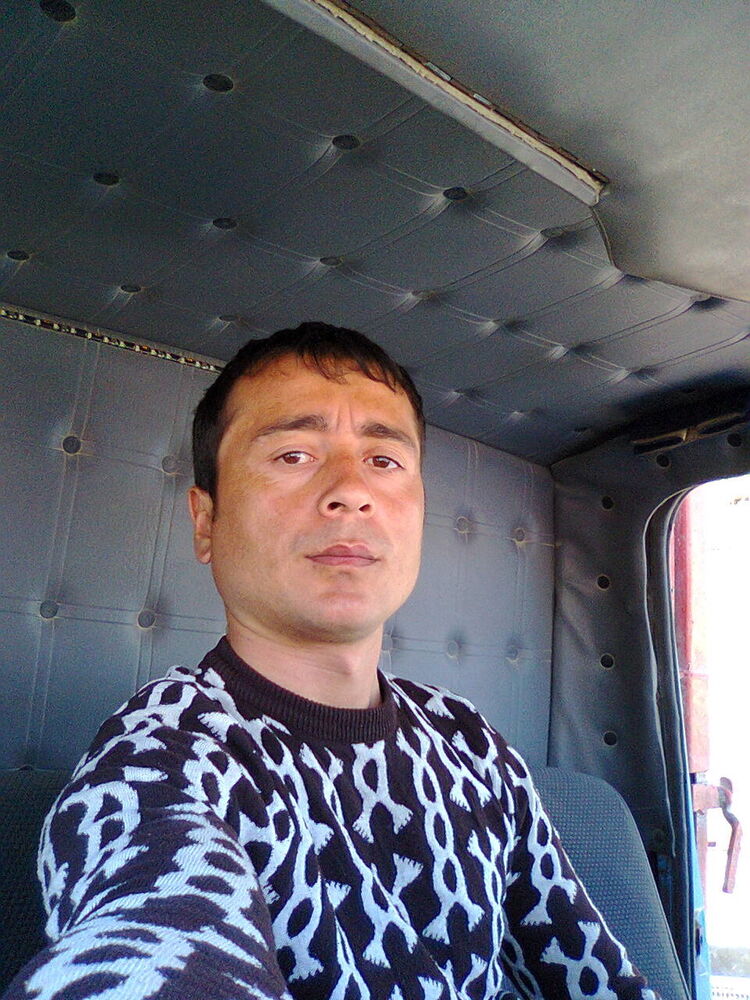  5202673  Farhod, 40 ,    