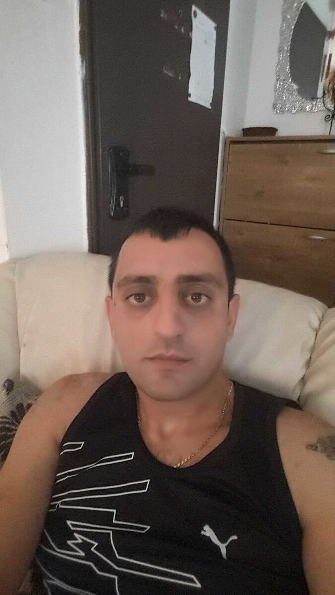  6342873  Artyom, 40 ,    Ashqelon