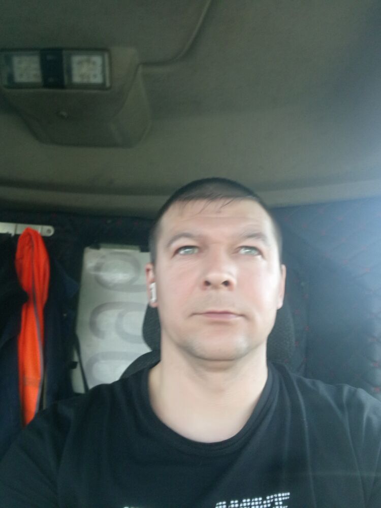  42004293   , 39 ,    