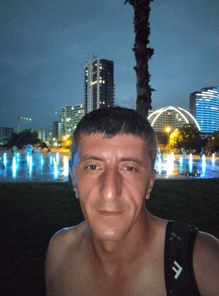  --,   , 40 ,   