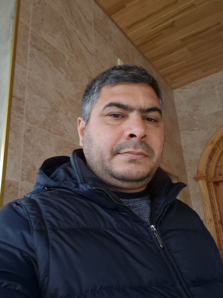  47816113  Emin, 43 ,    