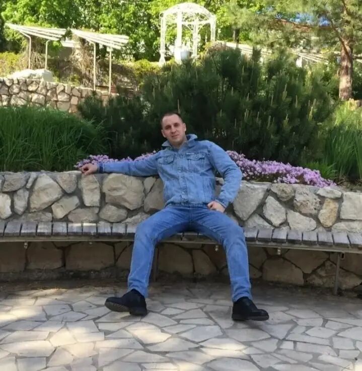  31008443  , 37 ,    