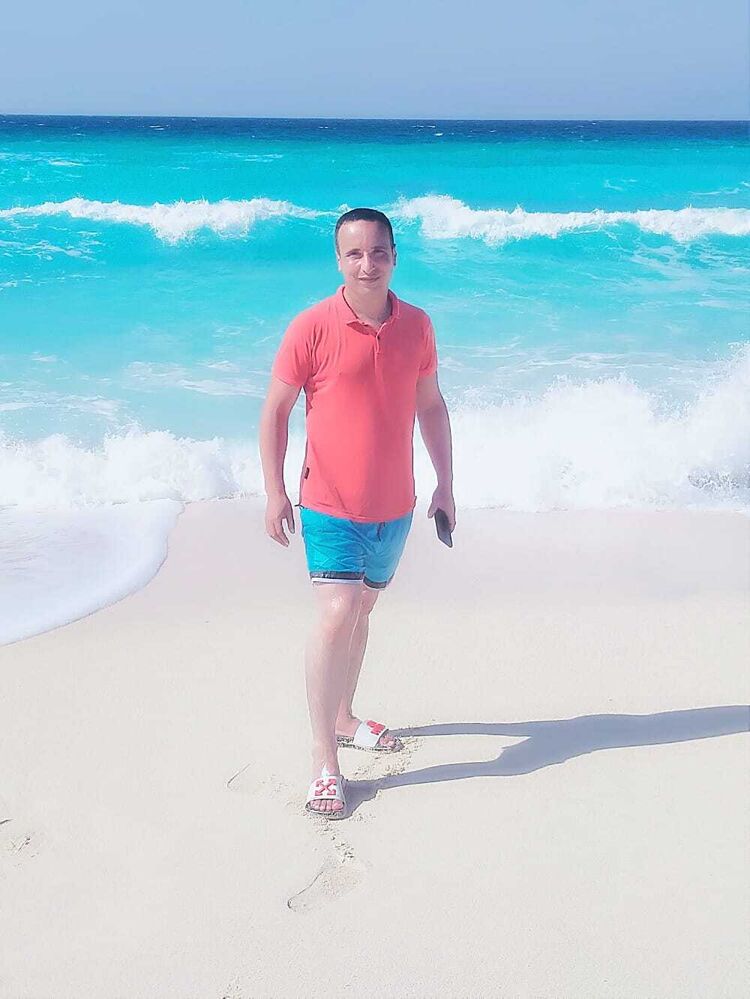  24616543  Mohamed Saad, 44 ,    