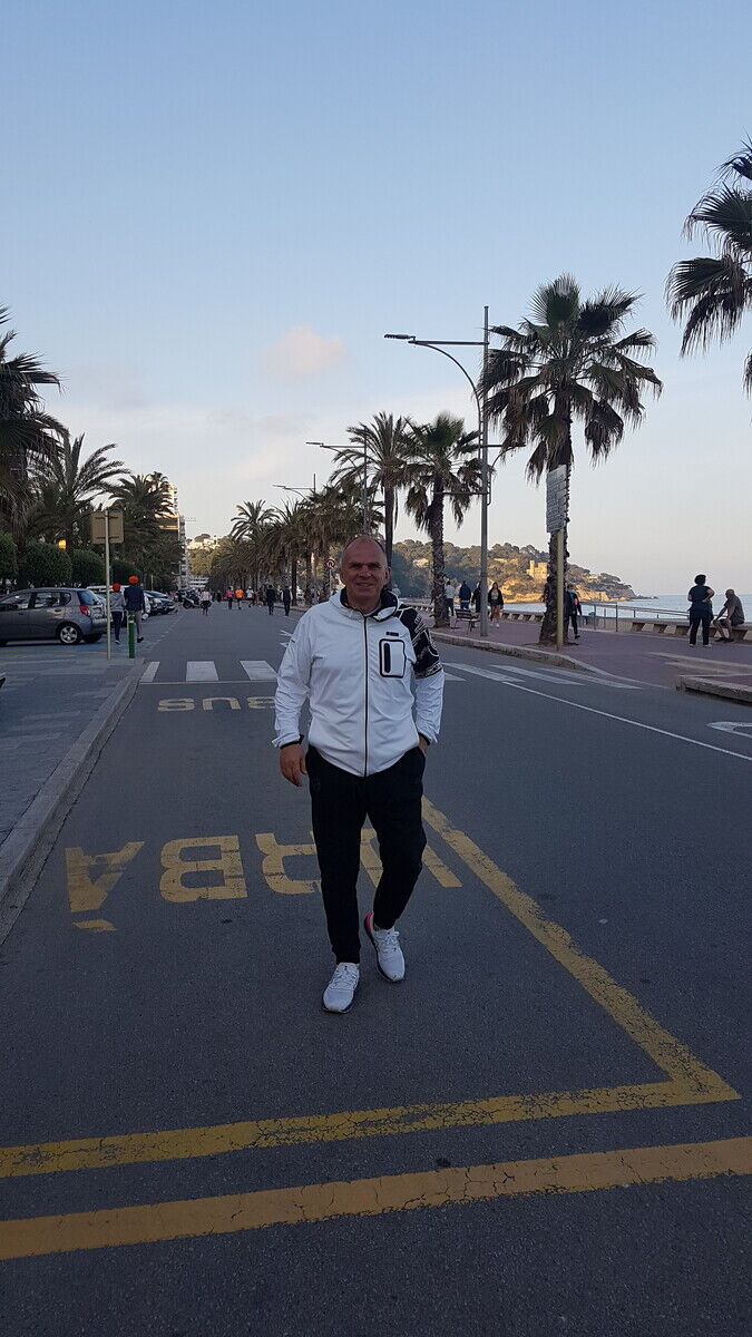  20609183  Roman, 56 ,    