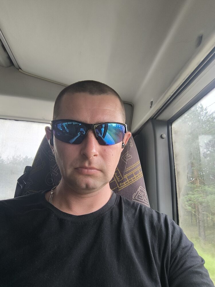  52682903  , 39 ,    
