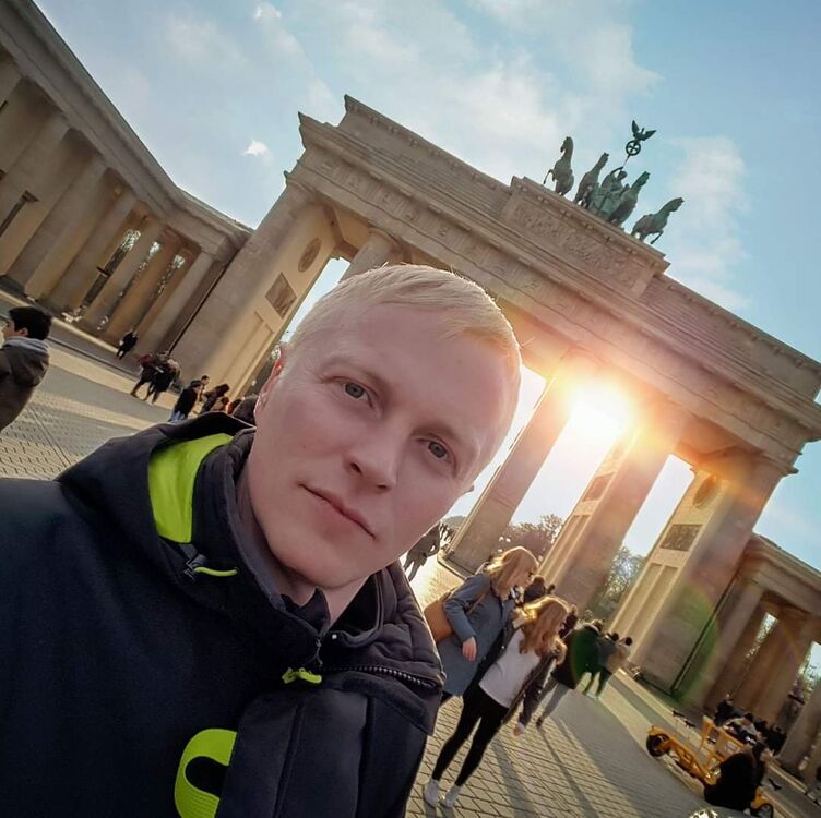  27172053  Paul, 40 ,    Abensberg