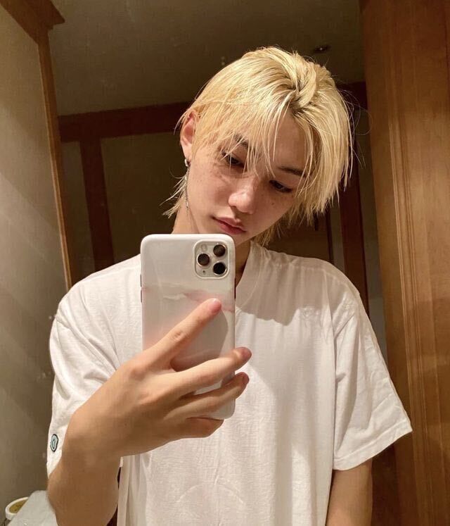  31620323  Felix, 25 ,    
