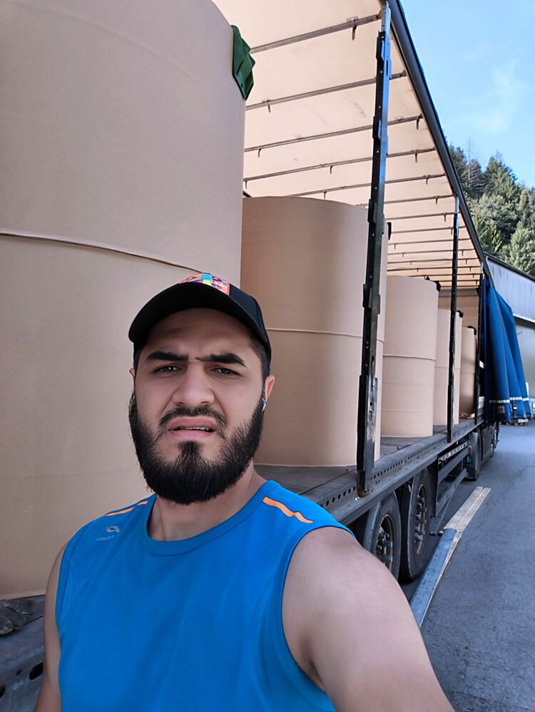  ,   Shakhram, 32 ,   ,   