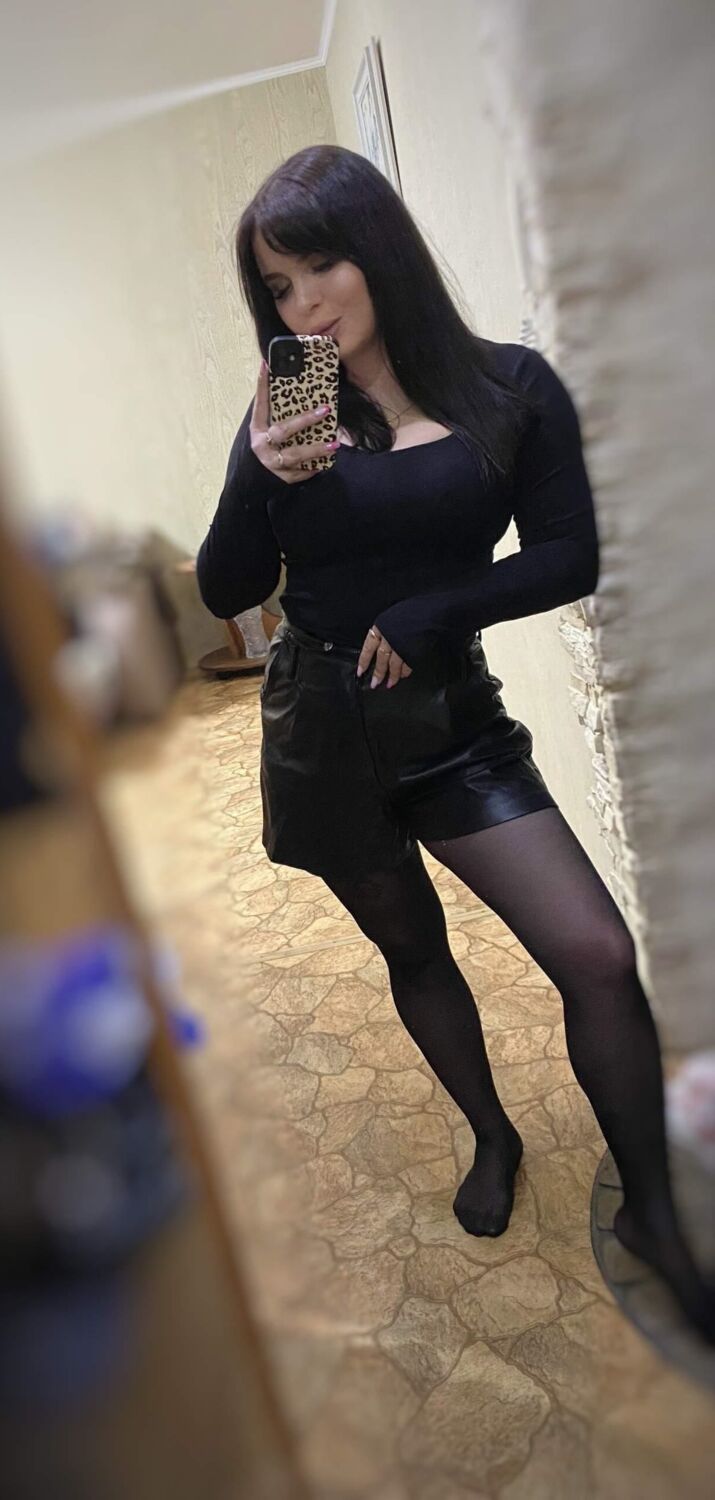  51035693  , 27 ,    