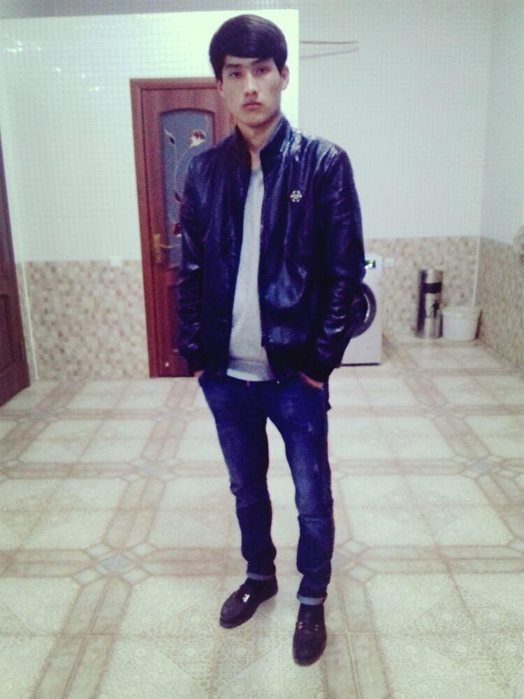  -,   ARTUR, 28 ,   ,   