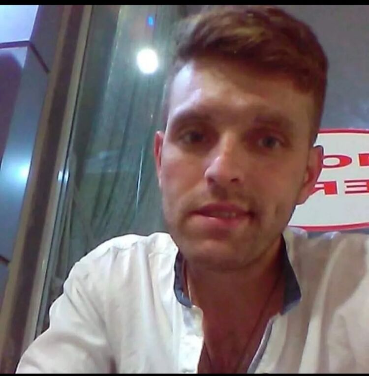  54162993  Aleks, 40 ,    