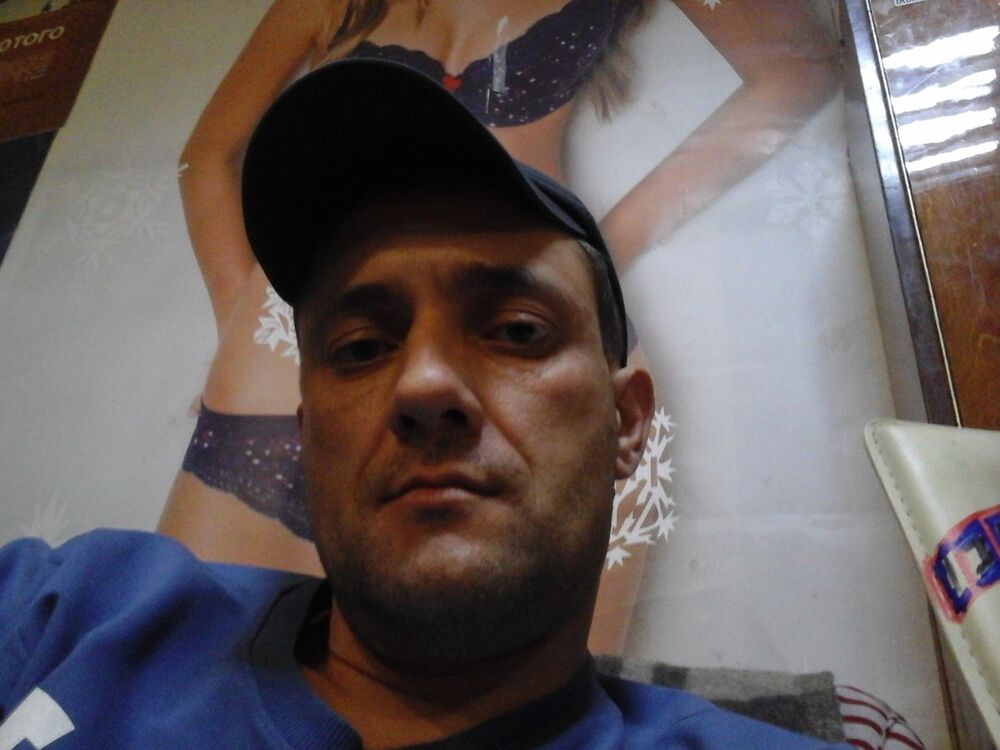  ,   Andrik, 45 ,   