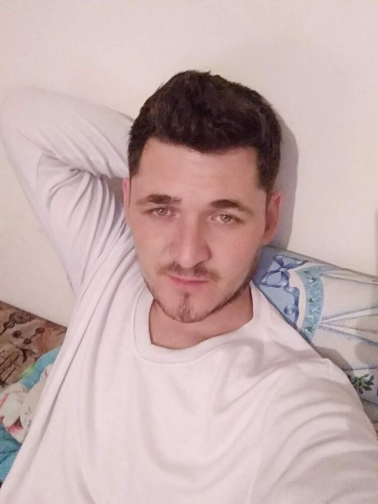  ,   Eugeniu, 33 ,     , c 