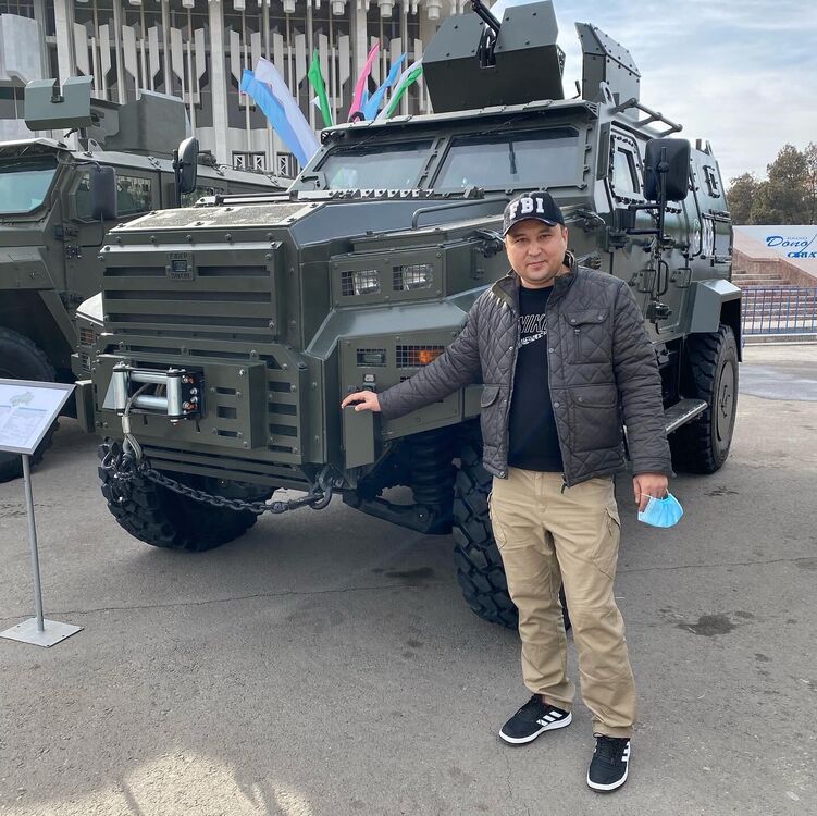  24036843  John, 40 ,    