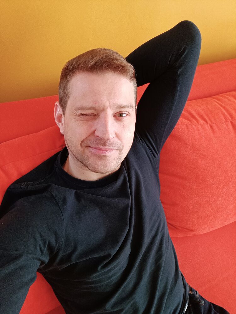  33714653  Alex, 40 ,    