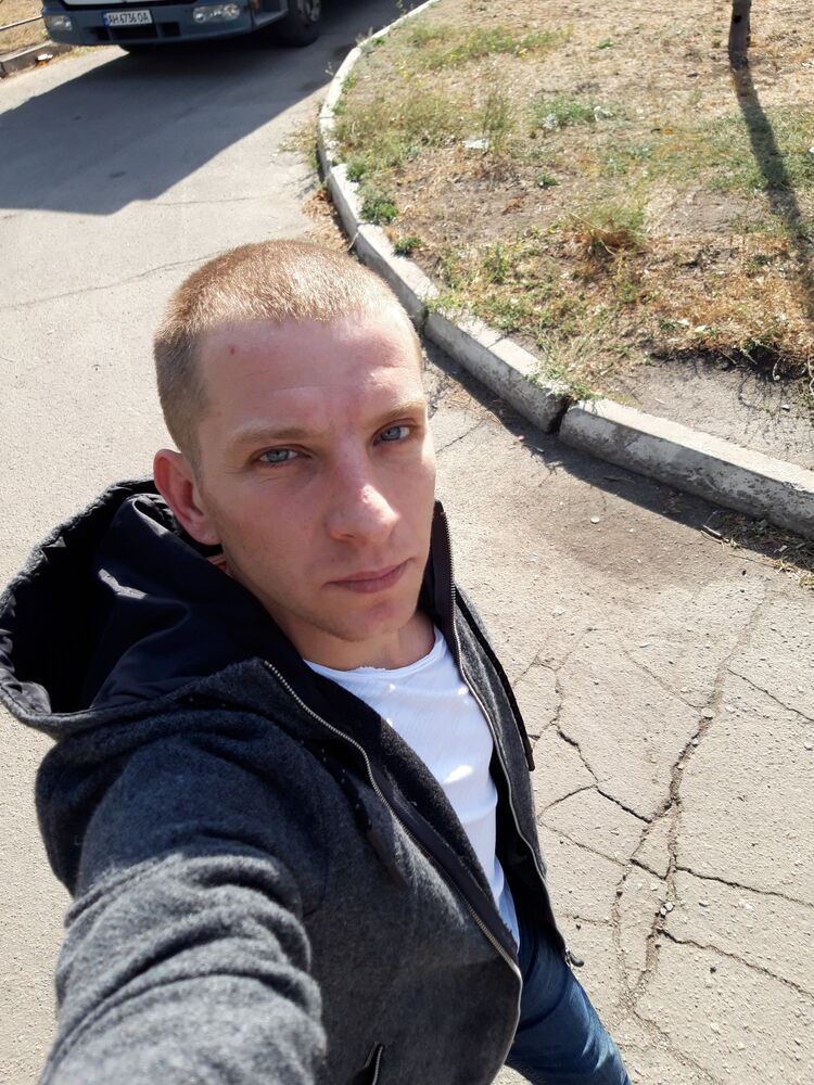  ,   Dima, 37 ,   ,   