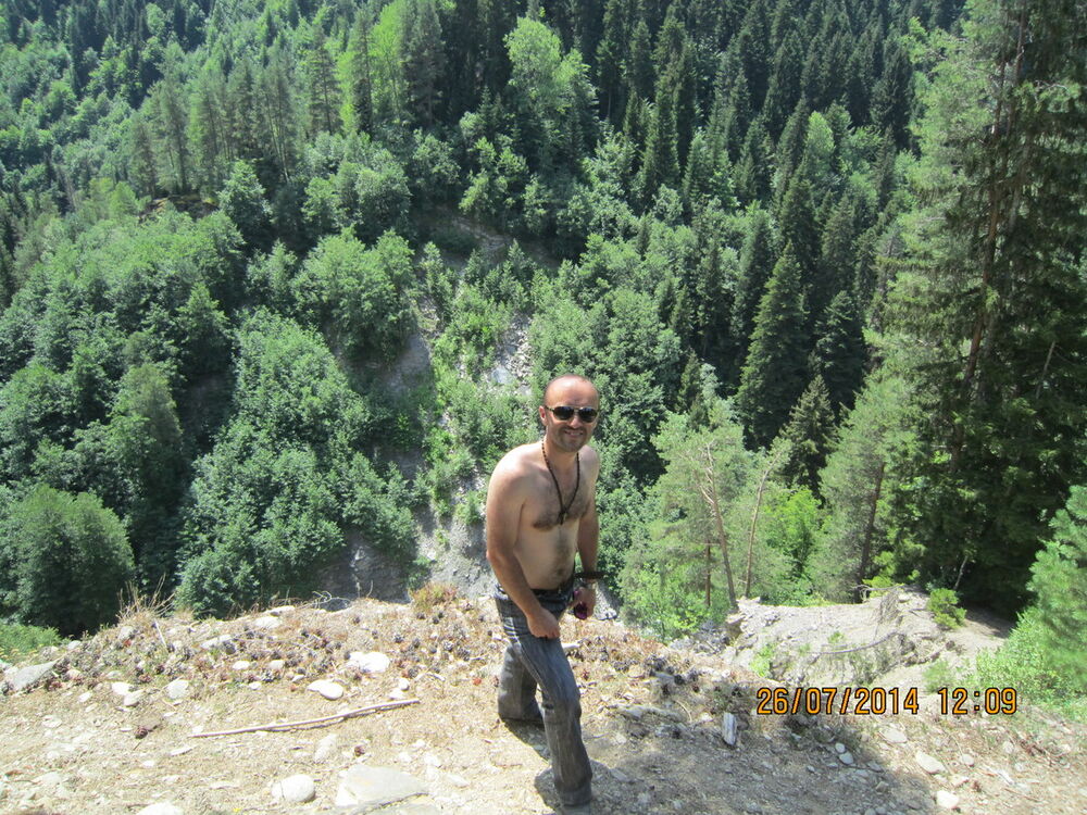 ,   Levani, 41 ,     , c 