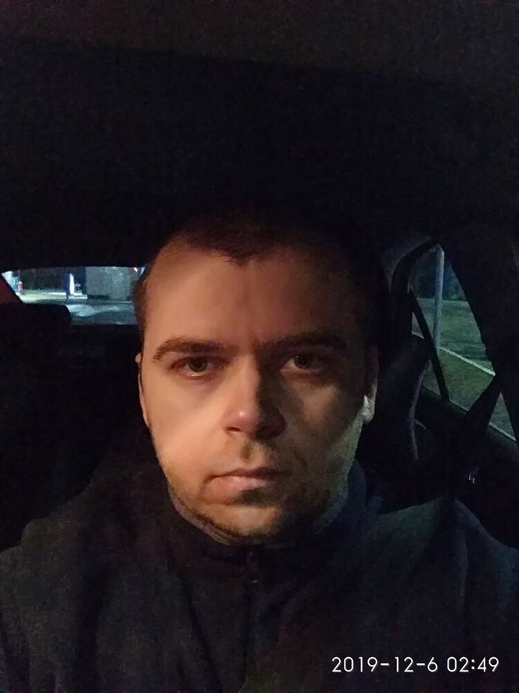  18334903  , 39 ,    