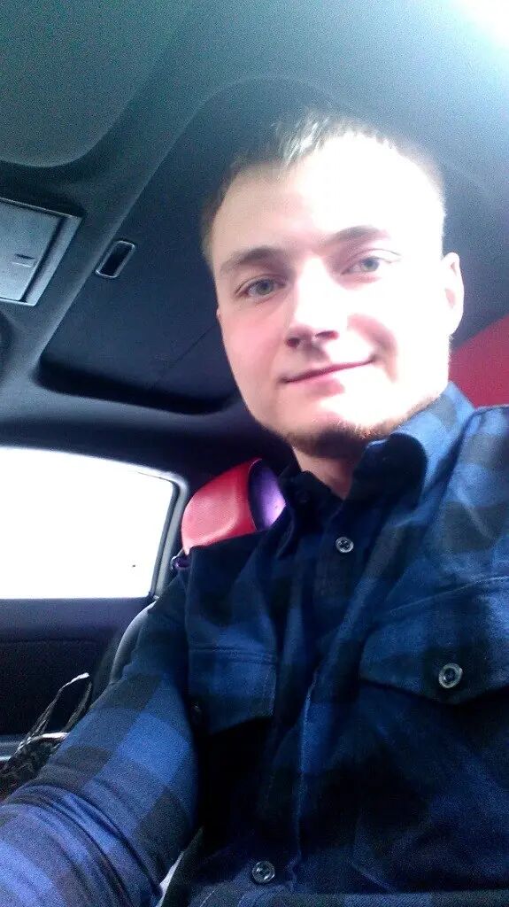  31166323  Alexey, 32 ,    
