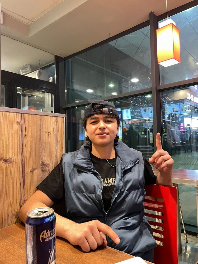 ���� 43387453 ����� ������, 19 ���, ���� ���������� � ��������