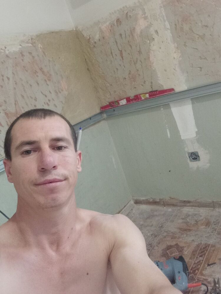  ,   Oleg, 39 ,   ,   , c , 