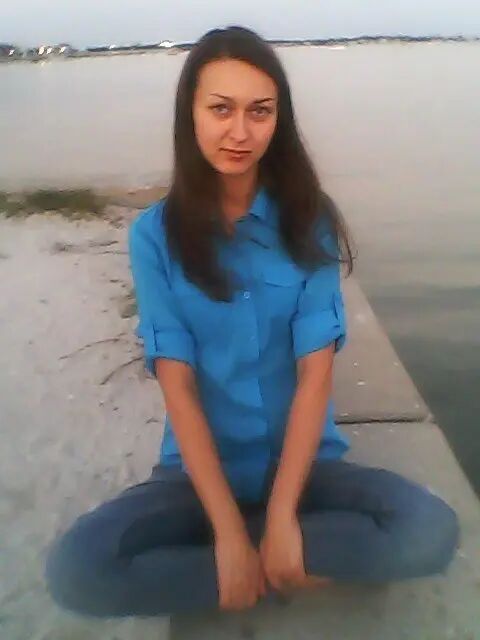  48426943  Elvira, 36 ,    