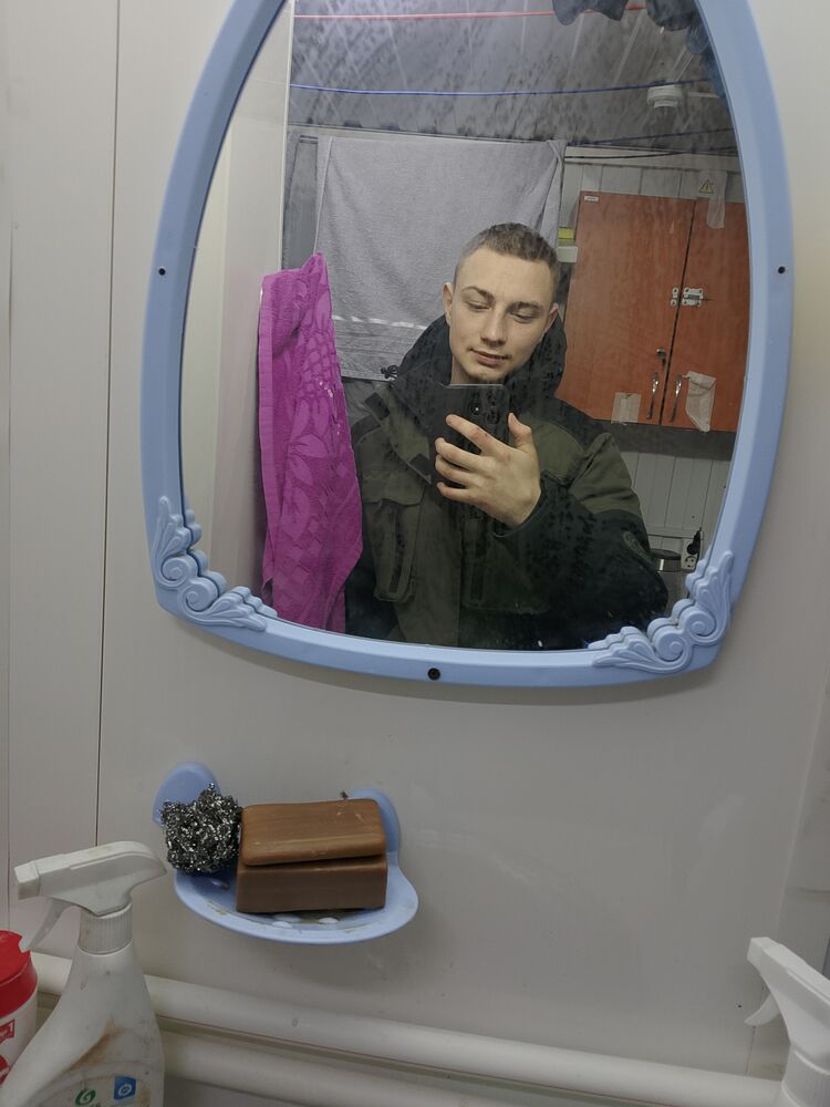  52644113  , 22 ,    -