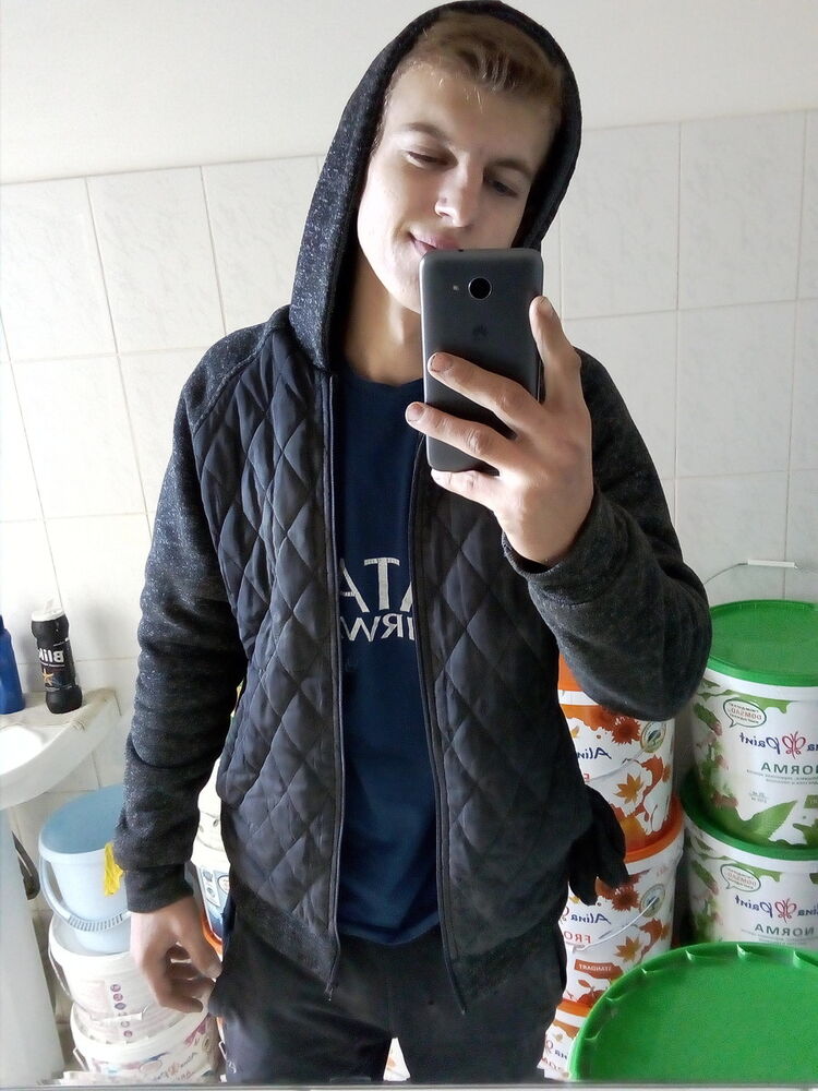  ,   Artem, 26 ,  