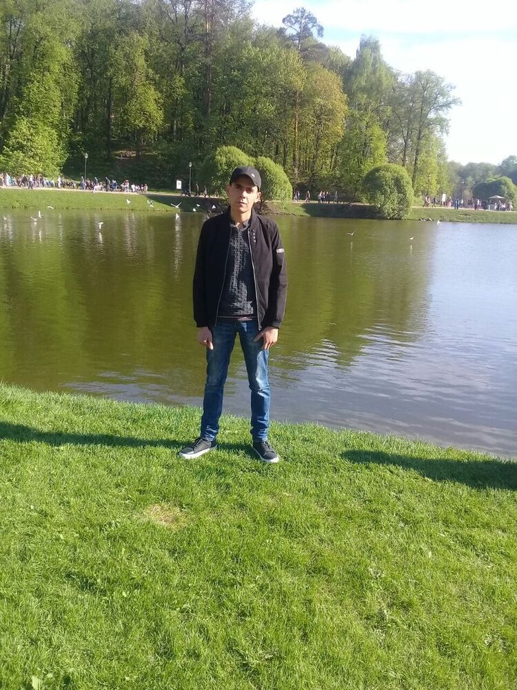  13513723  OLIMBOY, 37 ,    