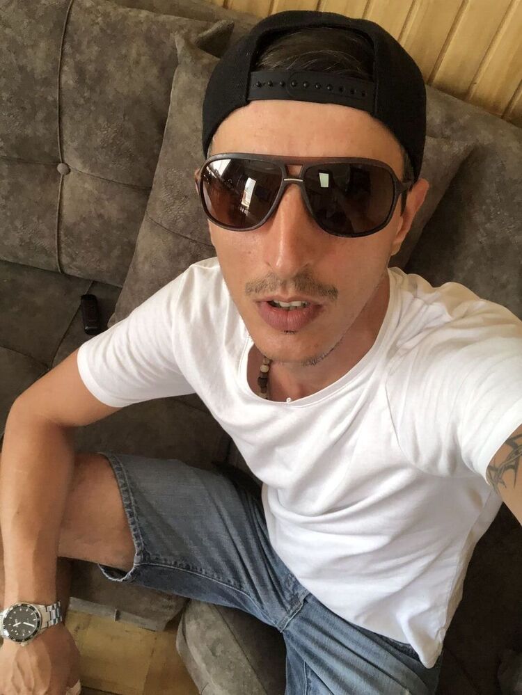  37562973  Gio, 35 ,    