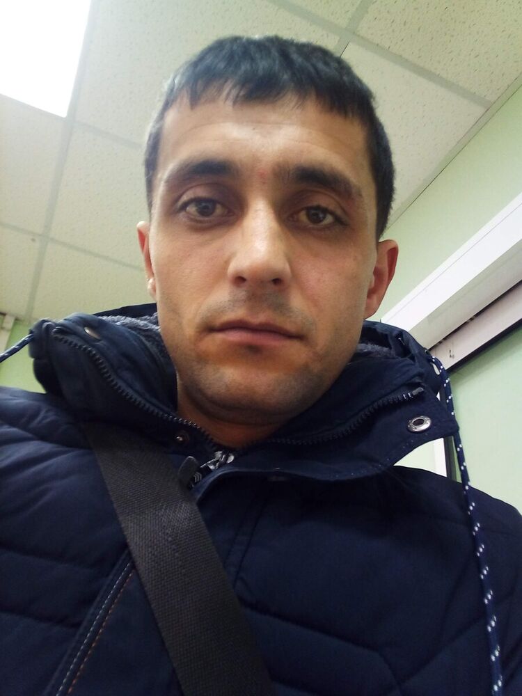  20063853  Aram, 35 ,    