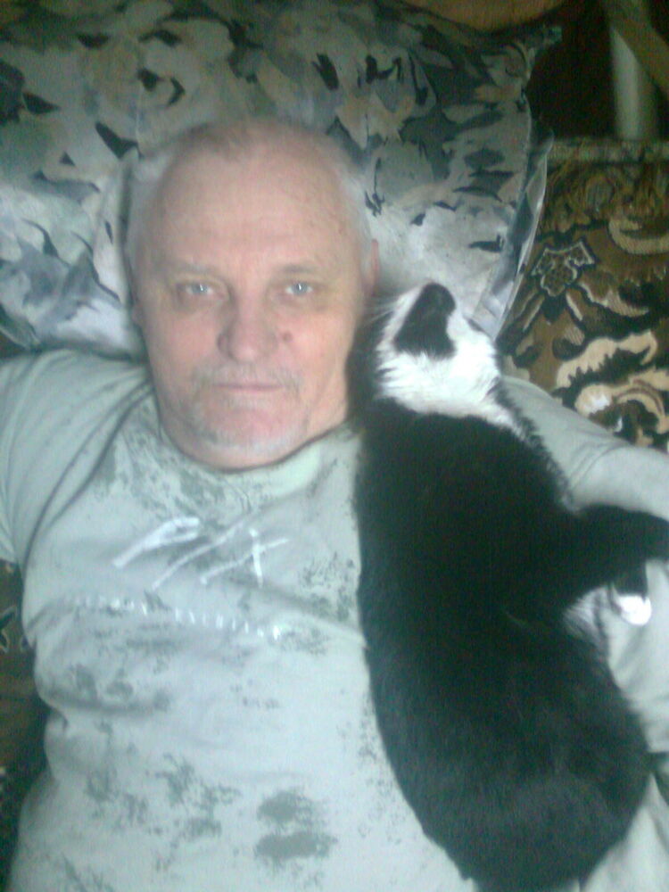  18114733  Vitek, 76 ,    