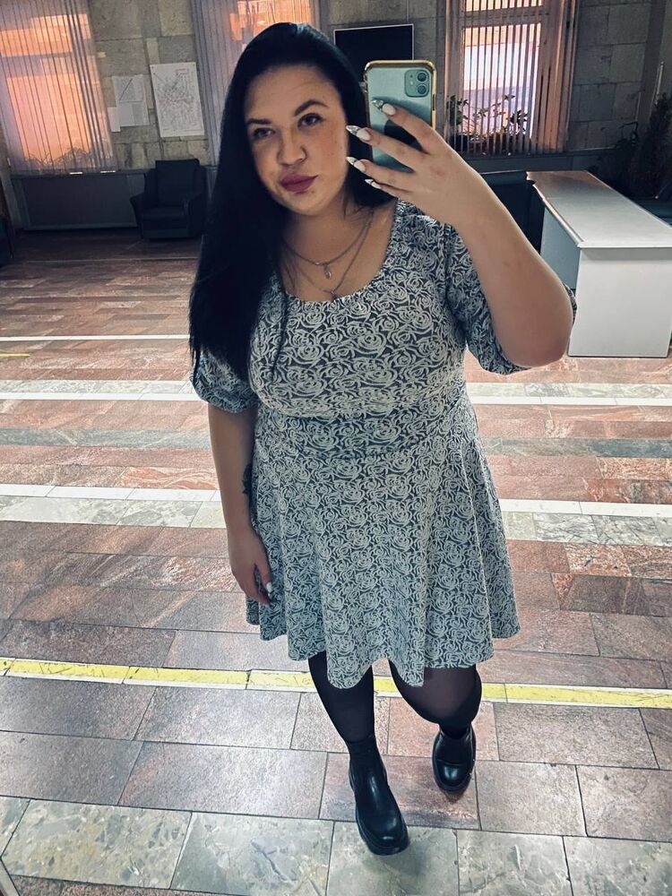  ,   Poli, 24 ,   ,   