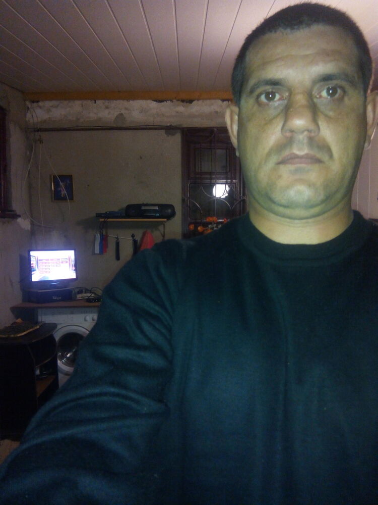  6625123  Andrej, 47 ,    