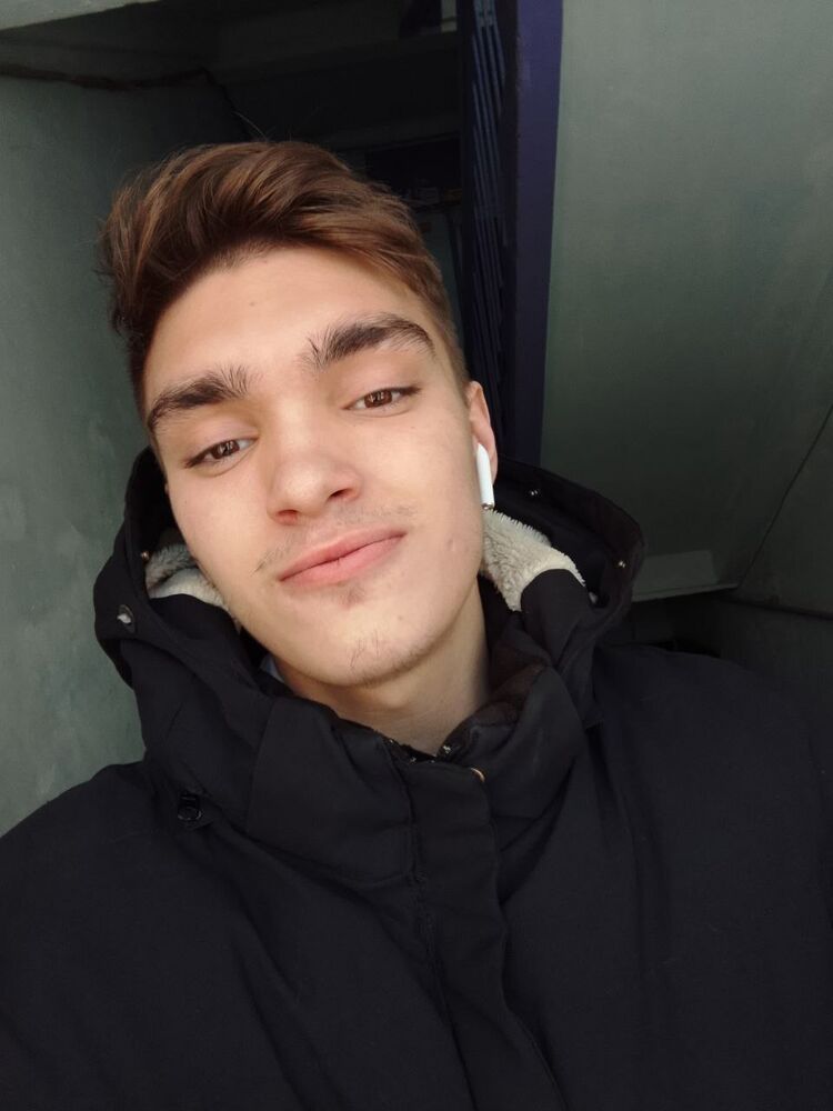  49674863  , 19 ,    