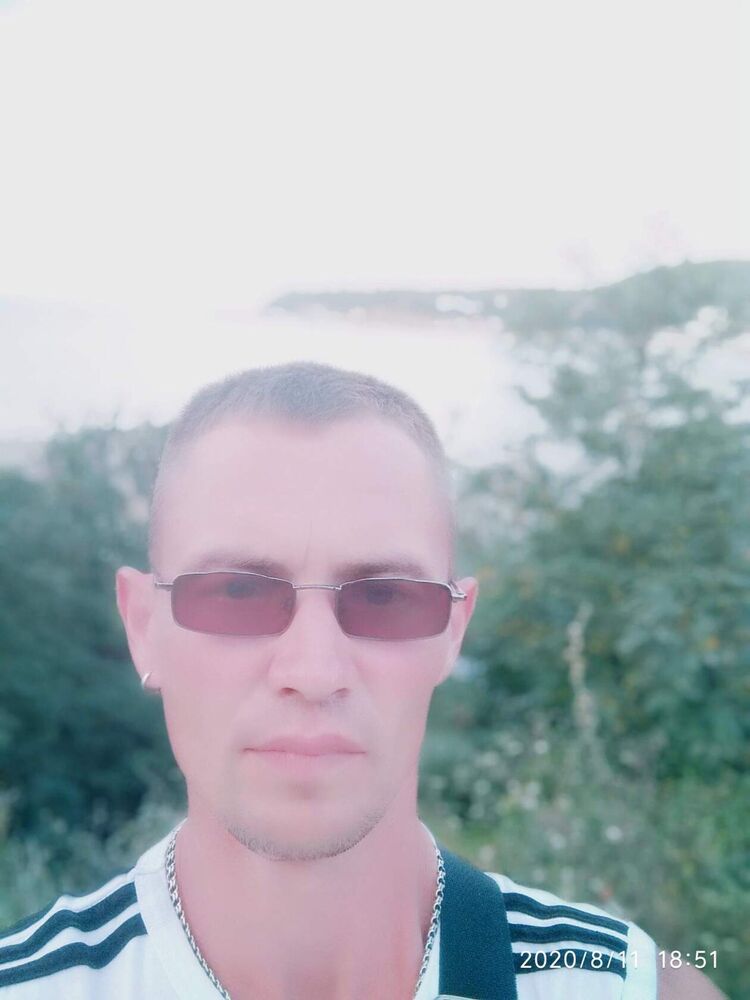  22846693  , 42 ,    