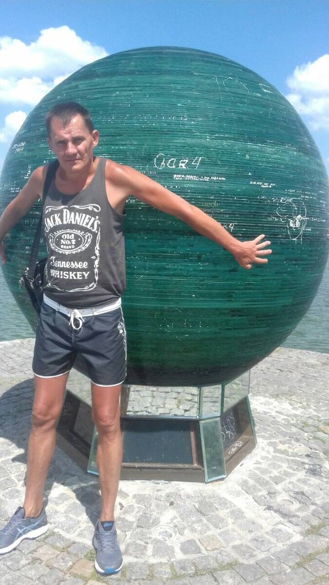 ,   Dmitryu, 52 ,     , c 