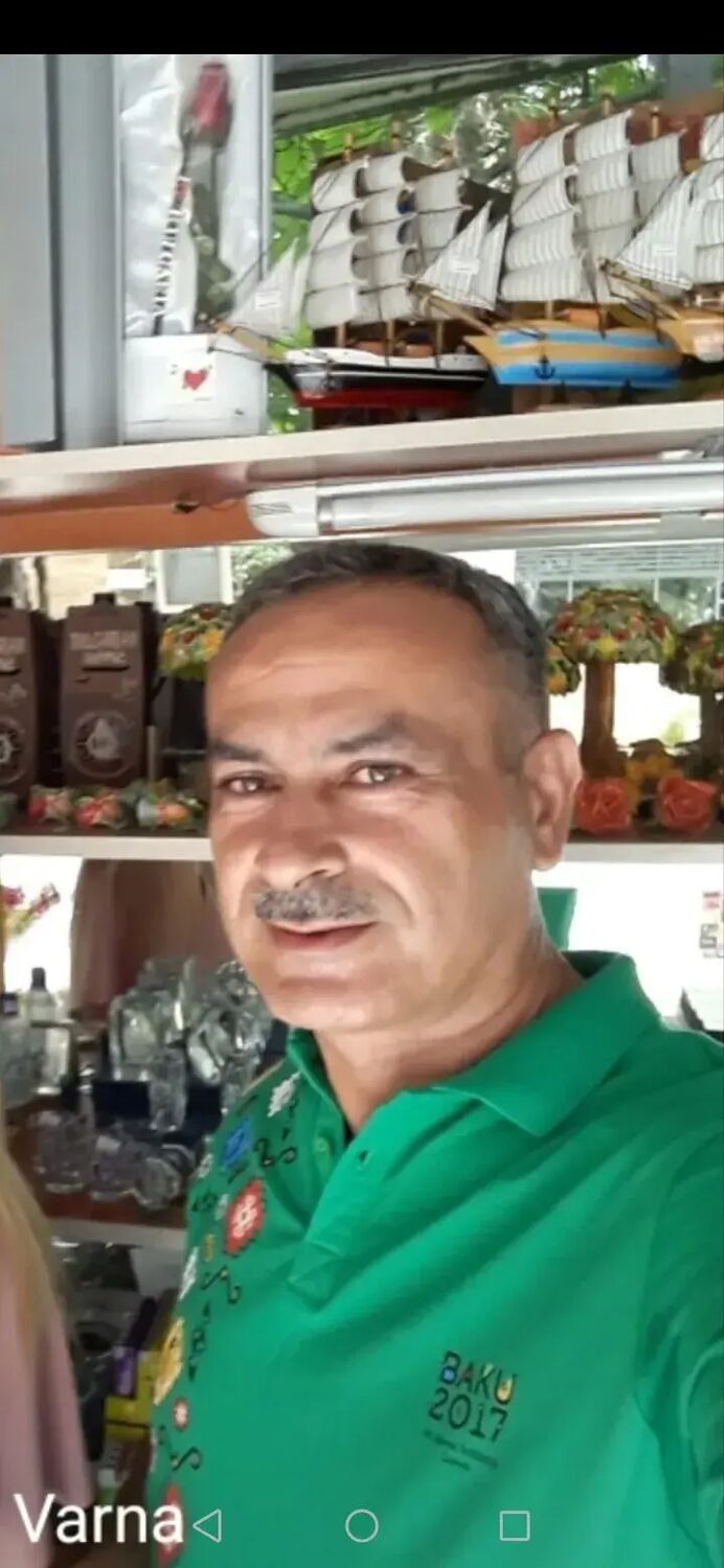  50676483  Boris, 55 ,    