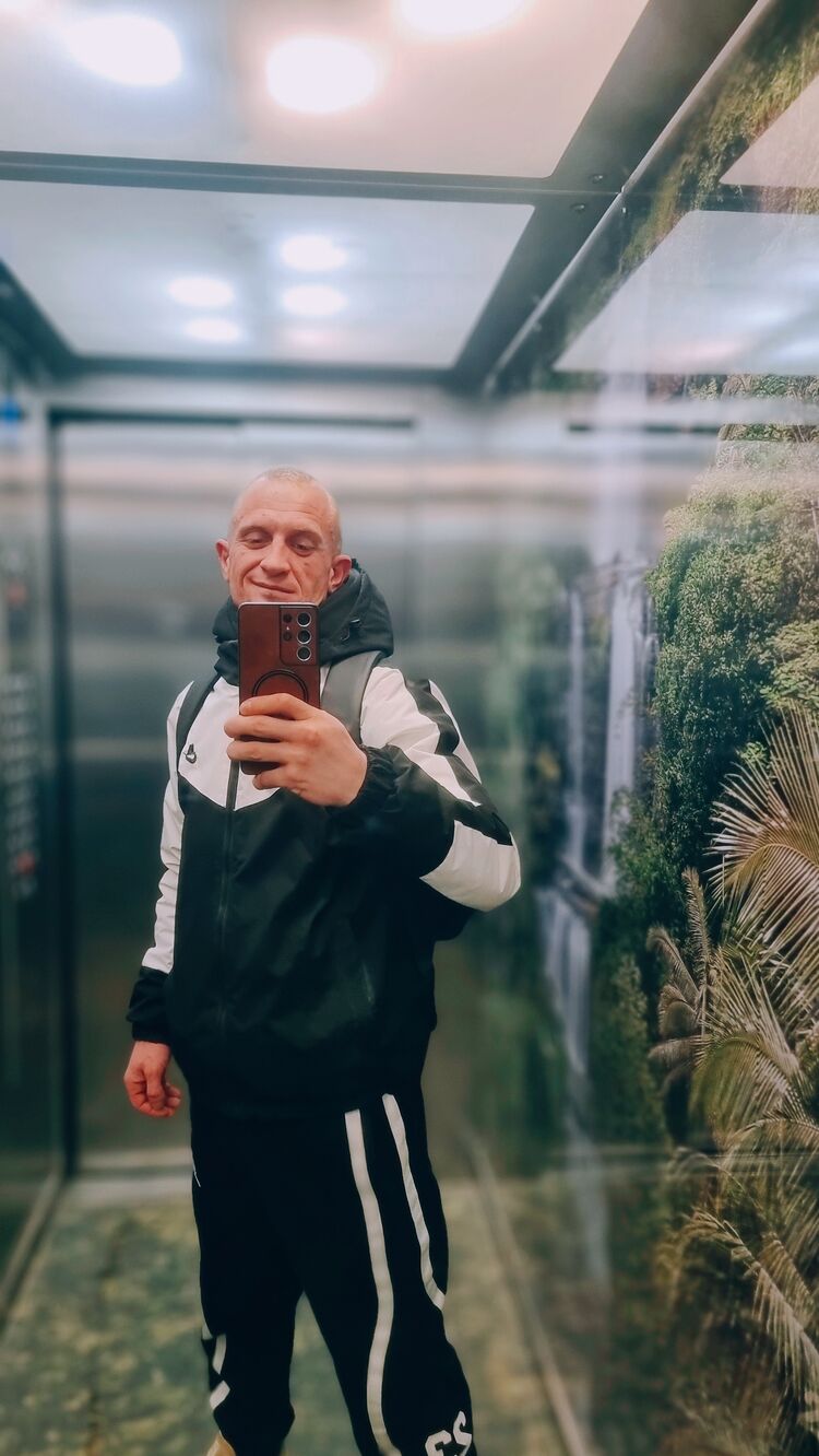  54662323  , 26 ,    -