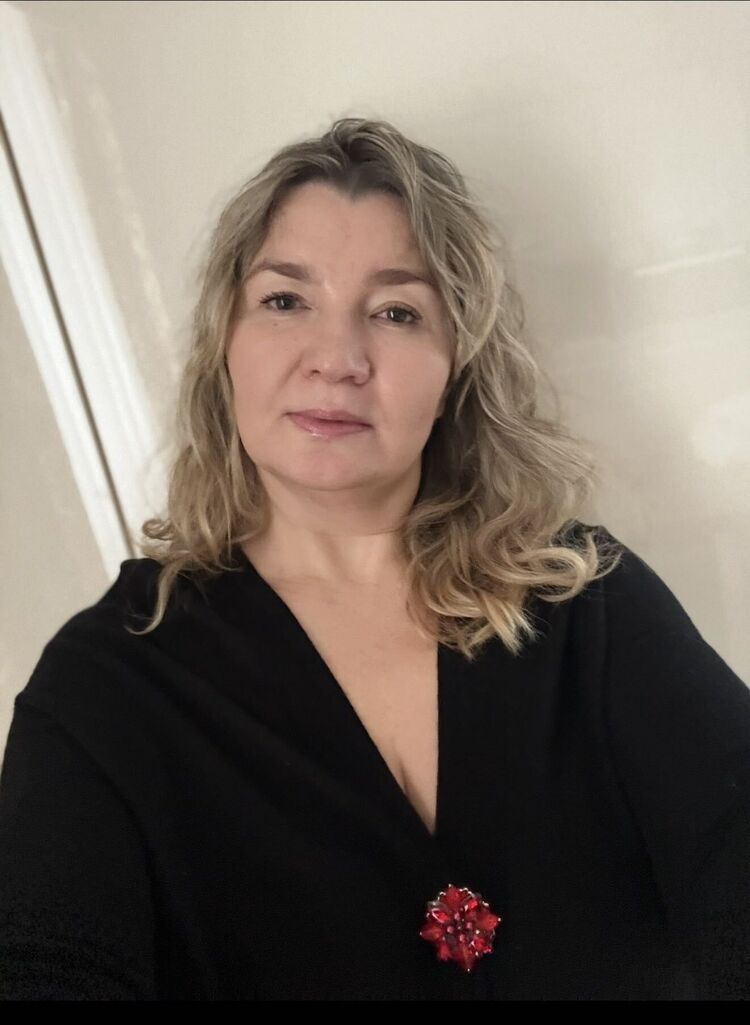  54629013  ELENA, 56 ,    