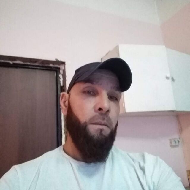  44209283  Djafar, 52 ,    