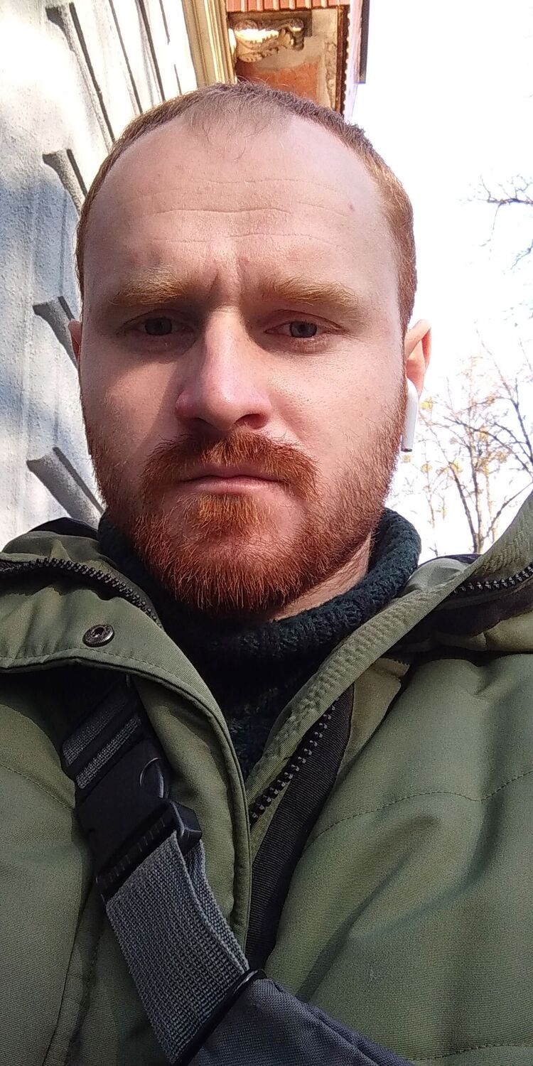  22946353  Dima, 31 ,    