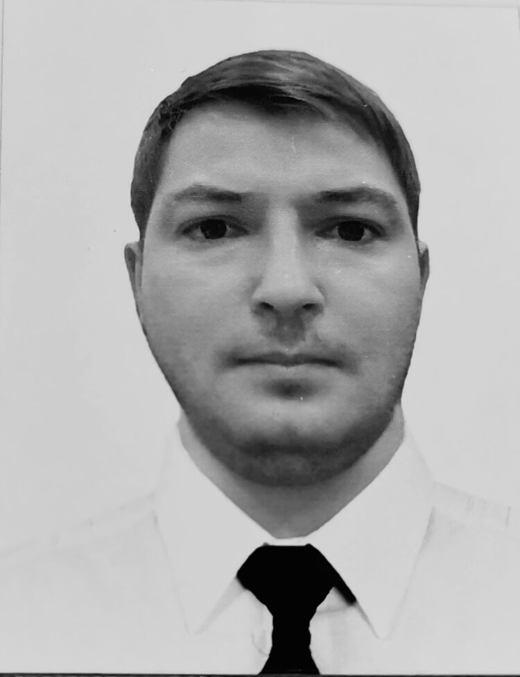  -,   Viktor, 31 ,   ,   